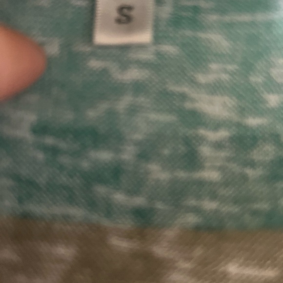 Best summer cardigan! Lightweight, cotton, spandex, poly. - Picture 4 of 4